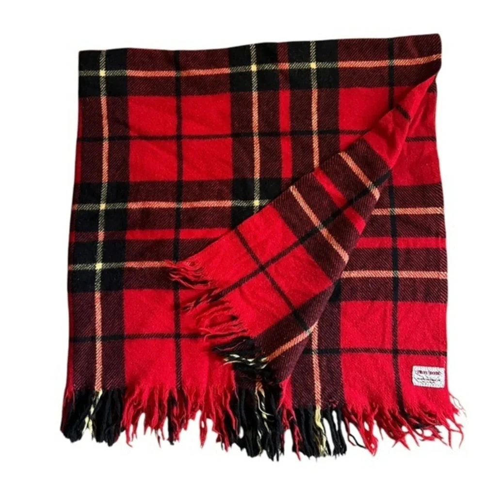 Vintage Troy Robe Red & Black Tartan Plaid Wool Blanket with Fringe, free bag